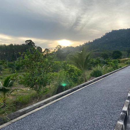 Cik Misi Homestay Sik Exteriér fotografie