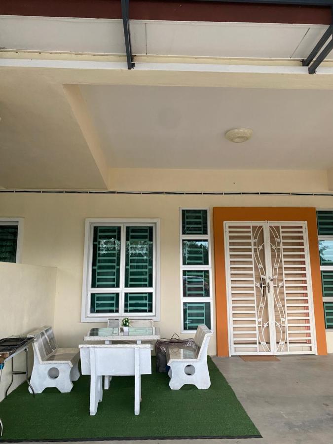 Cik Misi Homestay Sik Exteriér fotografie