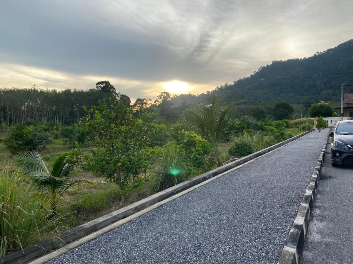 Cik Misi Homestay Sik Exteriér fotografie